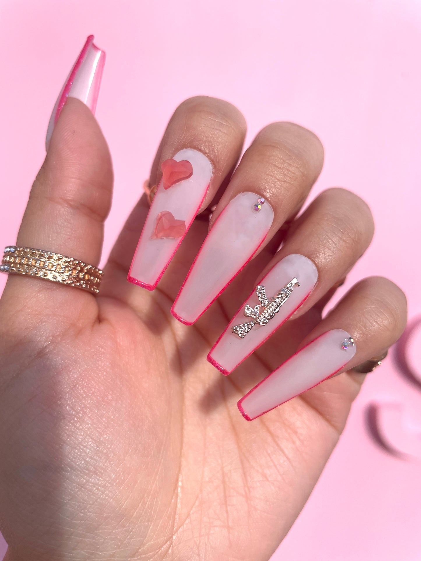 Love me or Love me Not