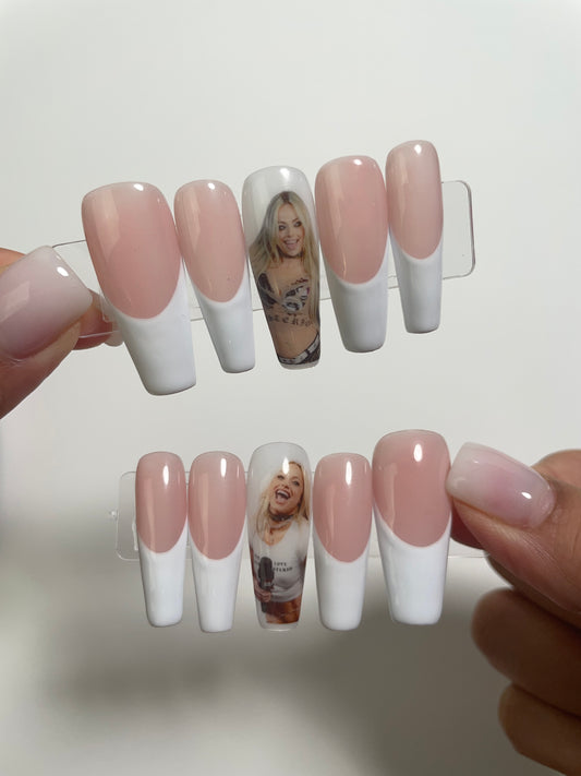 French Tips- Liv